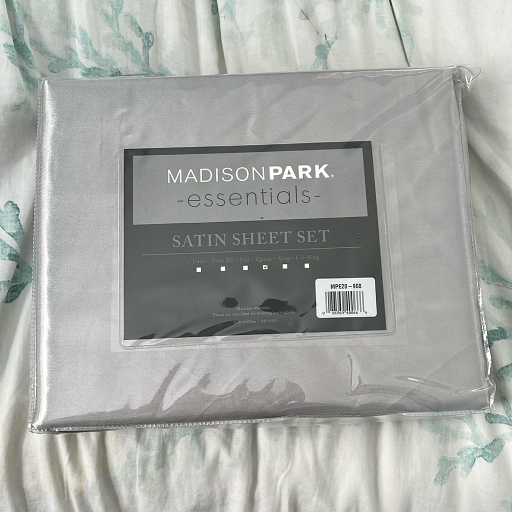 Queen Silver Satin Sheet Set